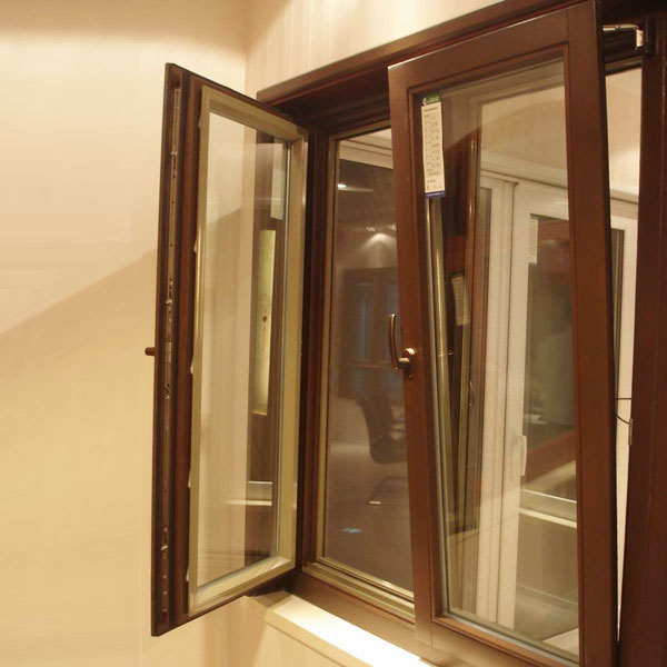 AP101-2002 Horizonotal pivoting window